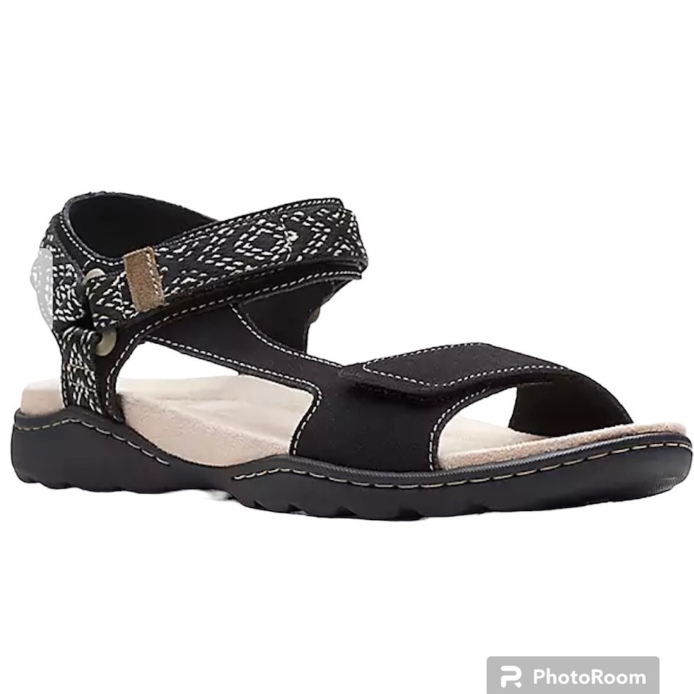 NWOT CLARKS AMANDA STEP SUEDE FLAT SANDALS SZ 9 Black Velcro Closures